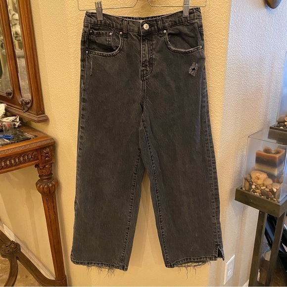ZARA Girls Gray Raw Hem Distressed Wide Leg Jeans Size 13-14-Fits Small - Picture 1 of 9